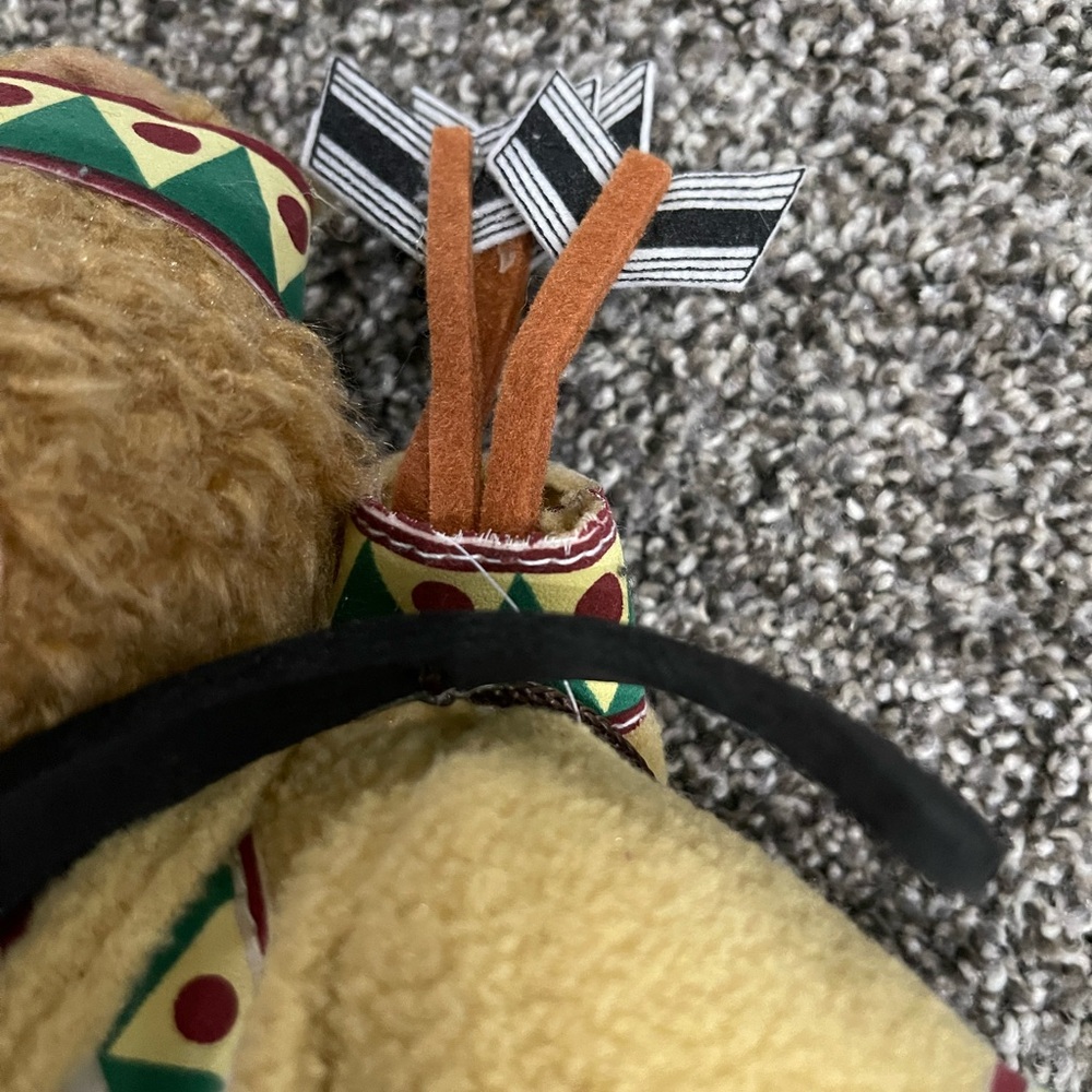 Terry's Village 5 Stuffed Plush Pilgrim & Native American Teddy Bears - Picture 6 of 16